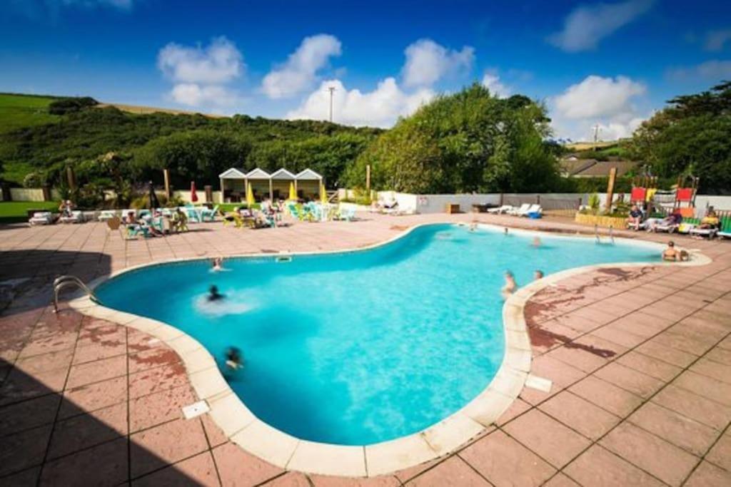 2 Bedroom Caravan. Newquay. Cornwall.